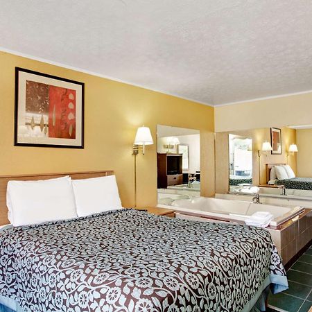 Days Inn By Wyndham Knoxville West Ngoại thất bức ảnh